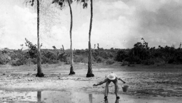 Guarda anti-larvário. Aracati-CE, 1940. Acervo: Fiocruz.
